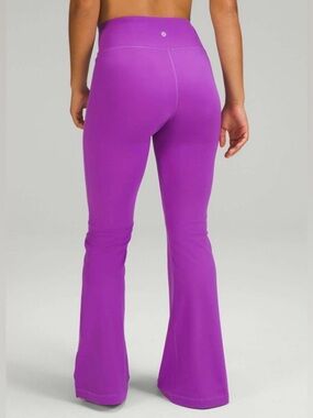 Lululemon Groove Super-High-Rise Split-Hem Flare Pant Nulu Moonlit Magenta.Size4
